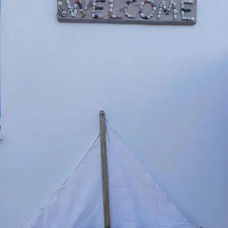 Dom wakacyjny Nisida House *