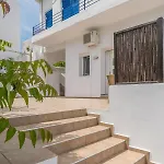Nisida House *